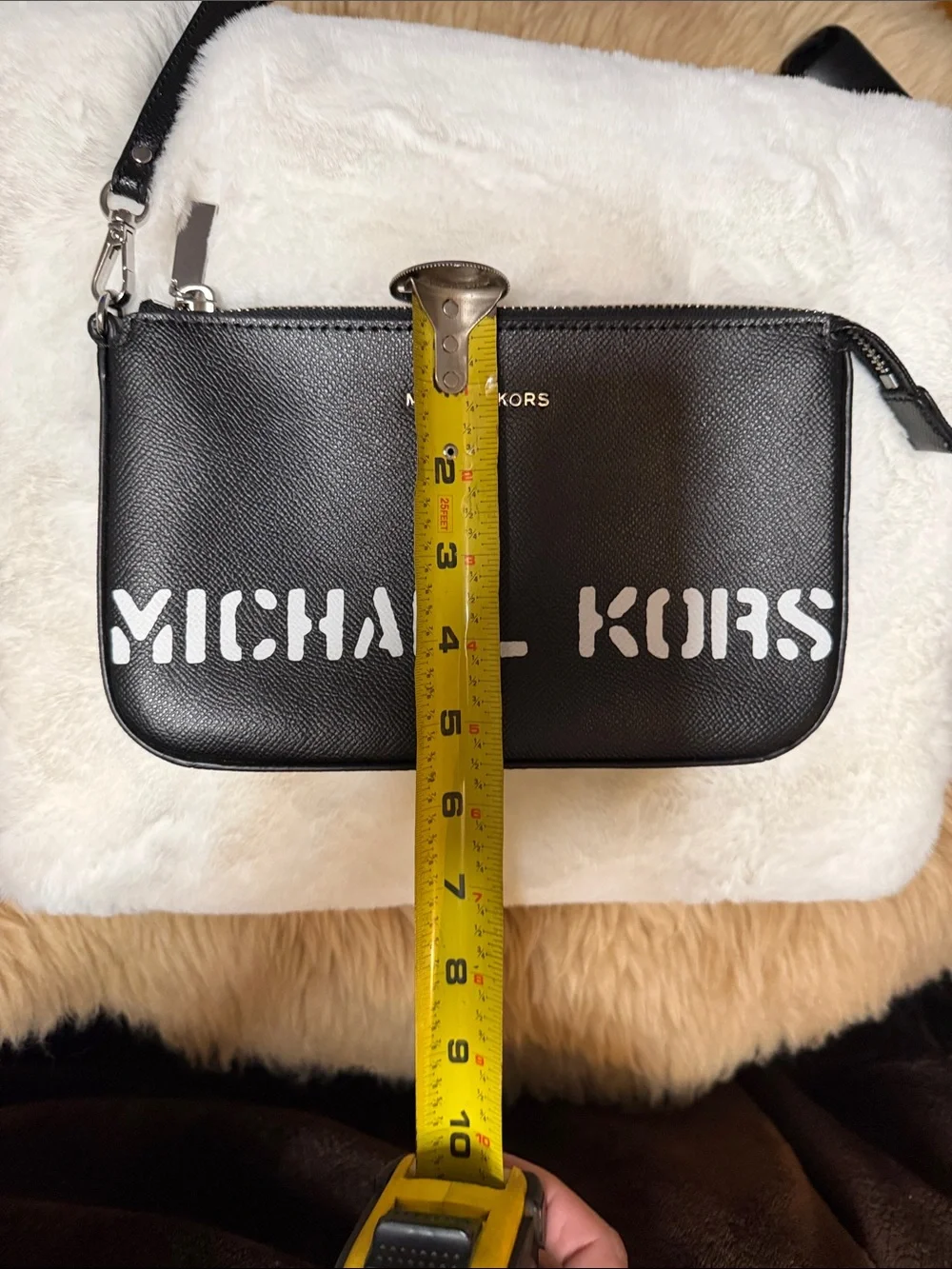 Michael Kors Saylor Large Leather Pouchette Wristlet Black